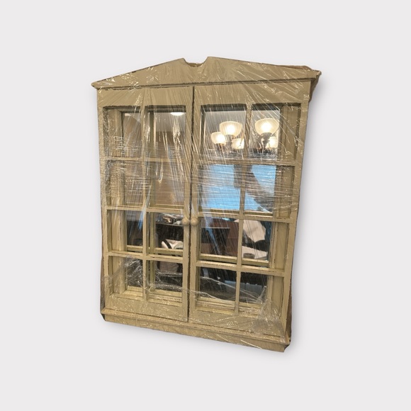 Mirror - Picture 1 of 4